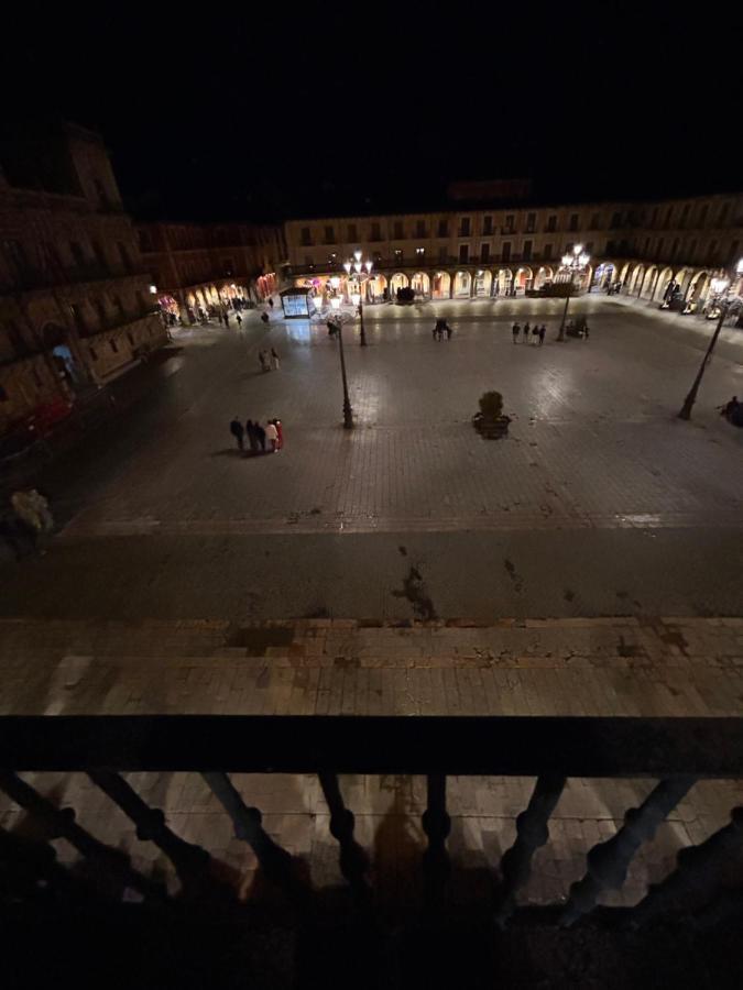Plaza Mayor Leon - Bohemia Exteriör bild